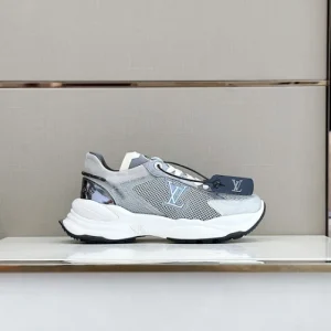 LOUIS VUITTON RUN 55 SNEAKERS IN GREY - L151