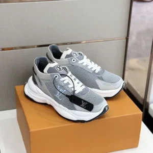 LOUIS VUITTON RUN 55 SNEAKERS IN GREY - L151