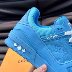 LOUIS VUITTON TRAINER SNEAKERS IN BLUE - L154