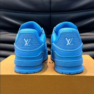 LOUIS VUITTON TRAINER SNEAKERS IN BLUE - L154