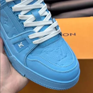 LOUIS VUITTON TRAINER SNEAKERS IN BLUE - L154